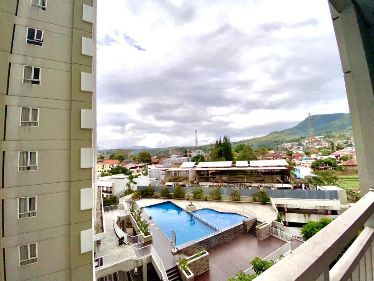 Skyland City Hotel Jatinangor Cilimus 外观 照片