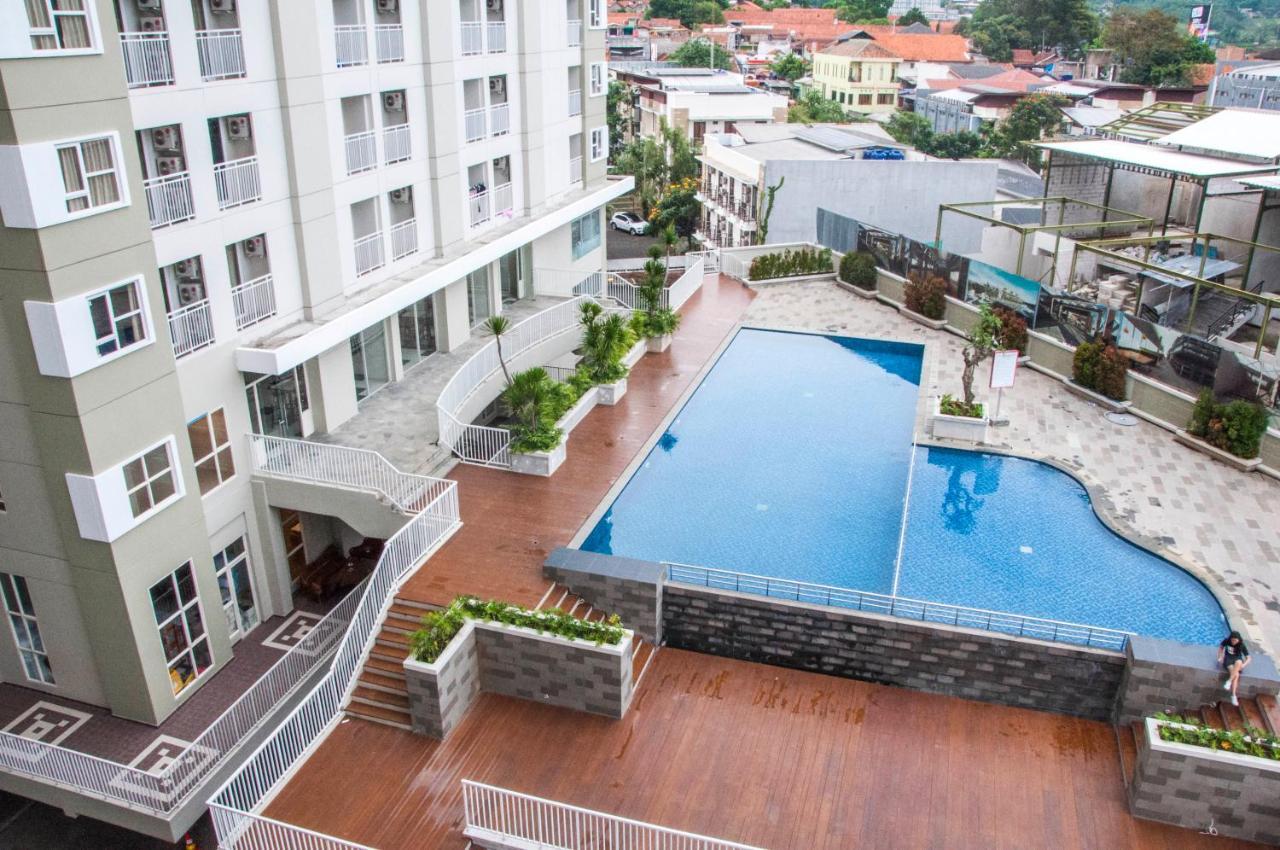 Skyland City Hotel Jatinangor Cilimus 外观 照片